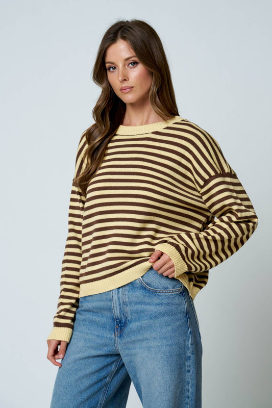 RELAXED BACK BUTTON KNIT SWEATER