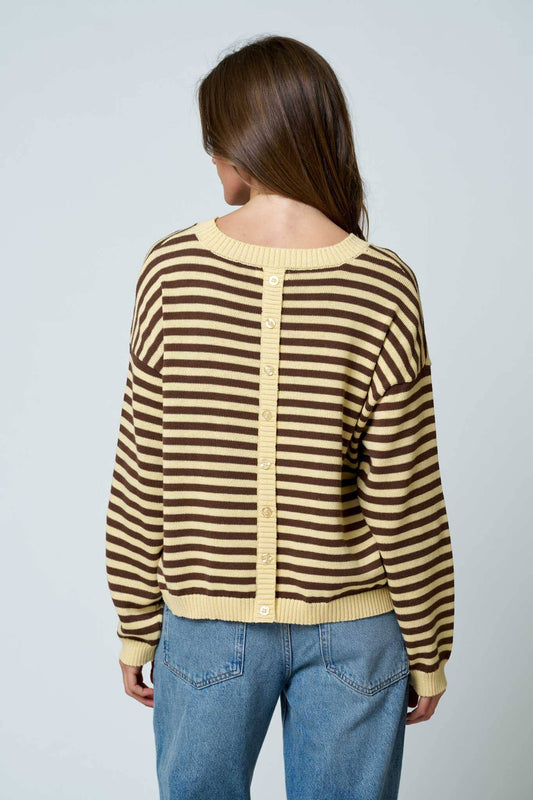 RELAXED BACK BUTTON KNIT SWEATER